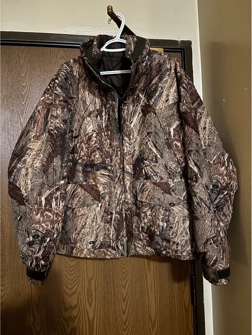 Cabela’s Camo Hunting Jacket- Size Large